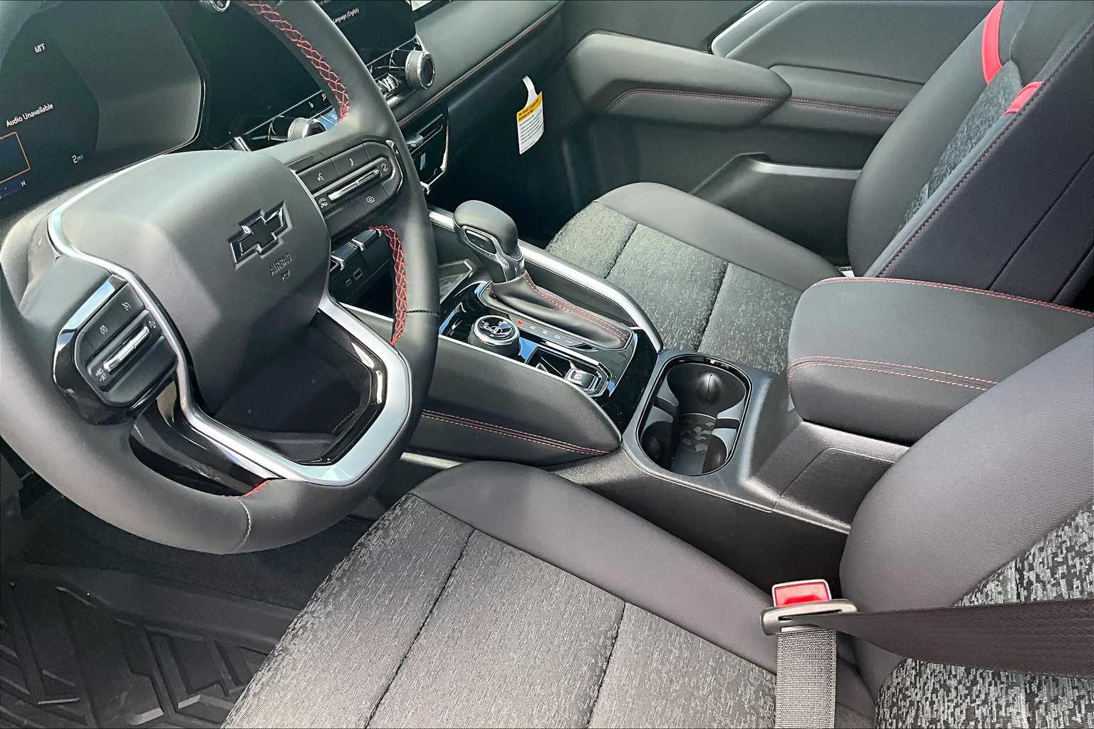 2025 Chevrolet Colorado 4WD Z71 - Photo 14