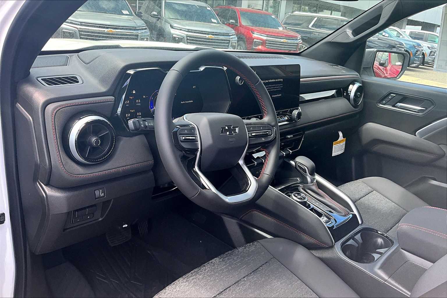 2025 Chevrolet Colorado 4WD Z71 - Photo 9