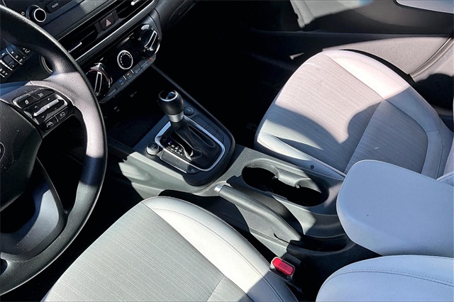 2023 Hyundai Kona SEL - Photo 15