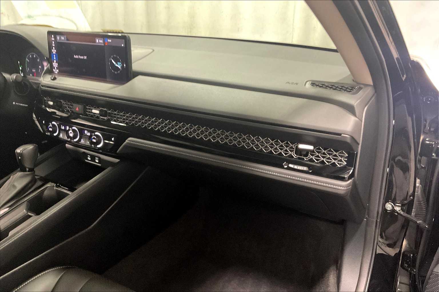 2023 Honda Accord Hybrid EX-L - Photo 13