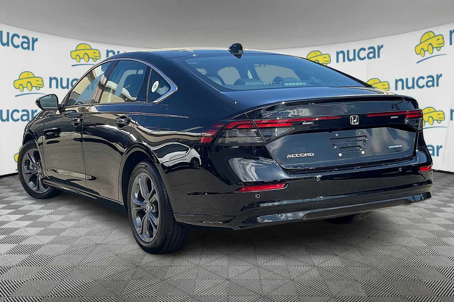 2023 Honda Accord Hybrid EX-L - Photo 4