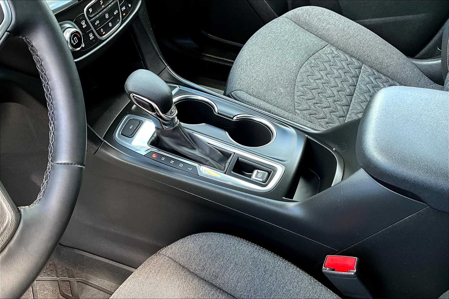 2023 Chevrolet Equinox LT - Photo 19