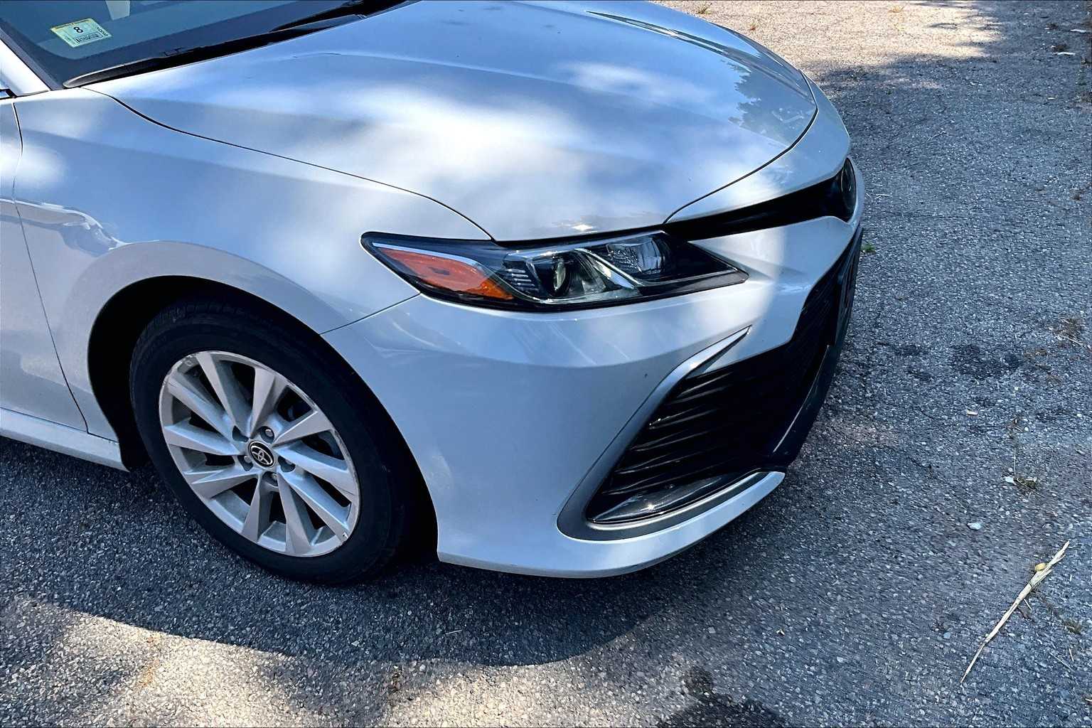 2022 Toyota Camry LE - Photo 5