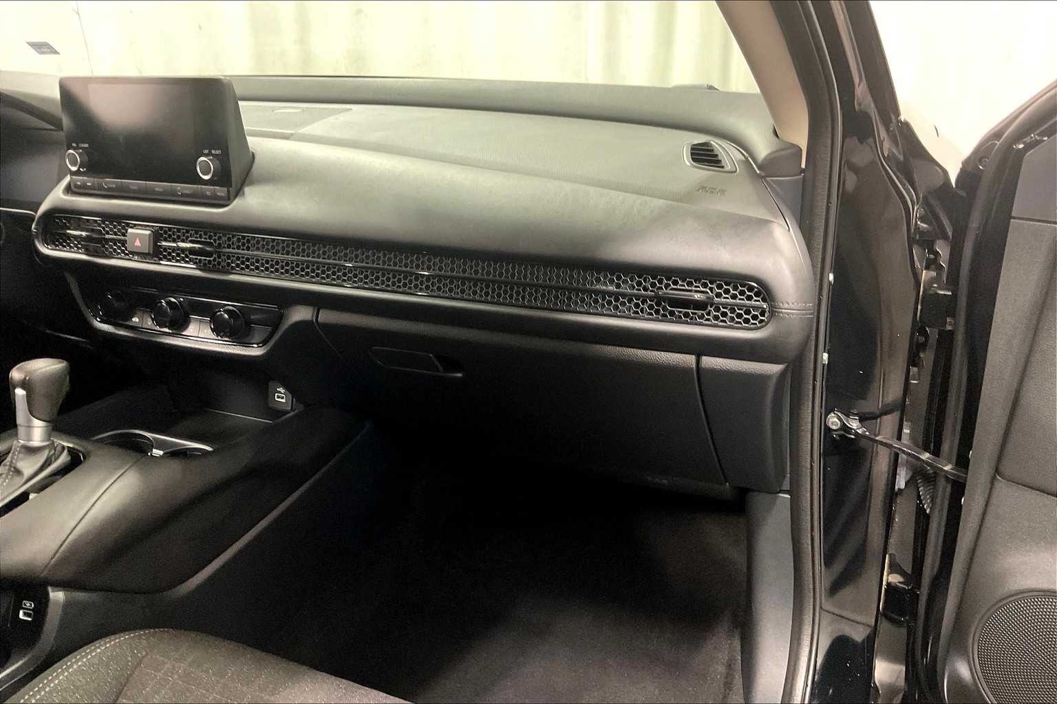 2023 Honda HR-V LX - Photo 13