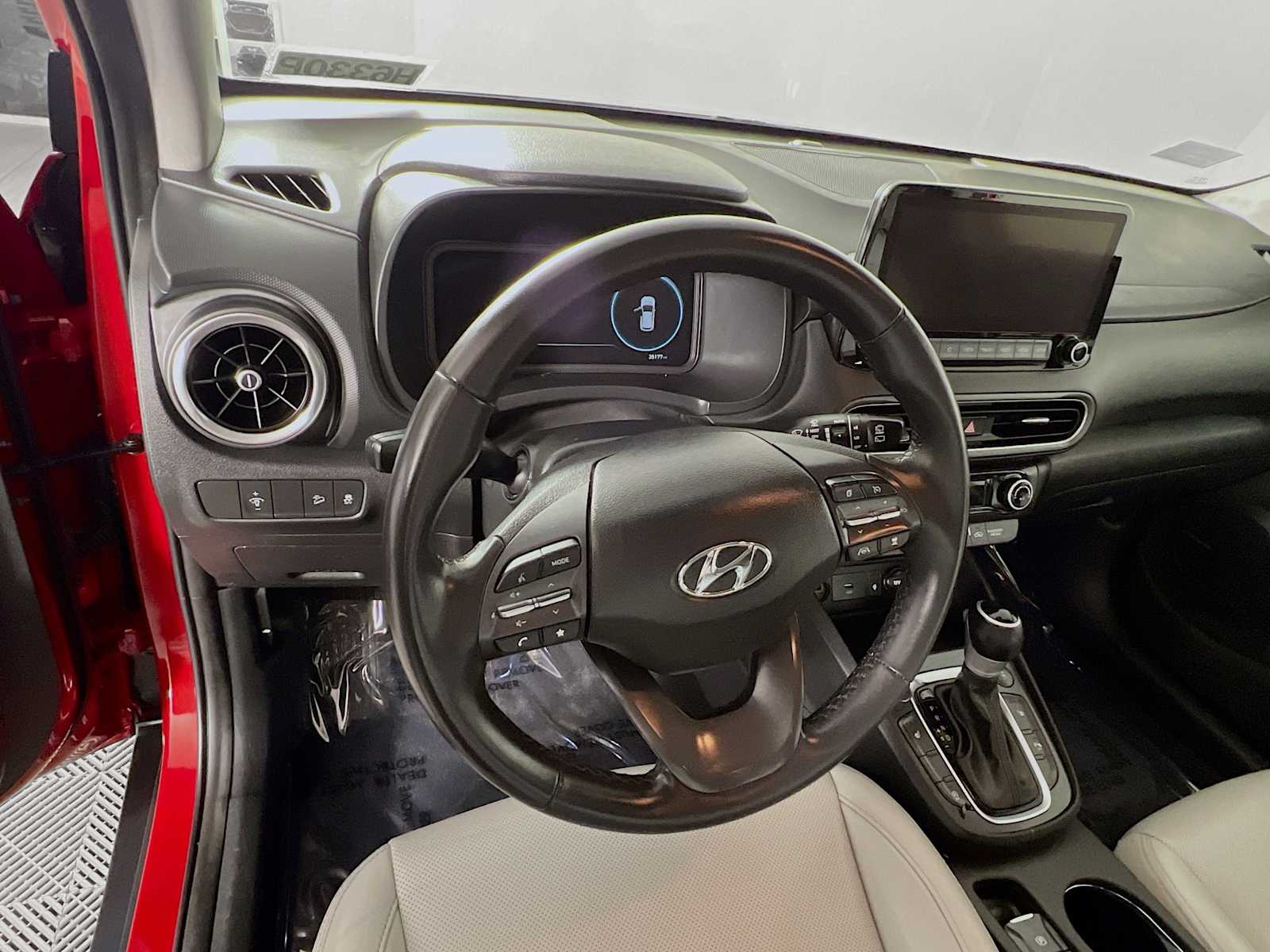 2022 Hyundai Kona Limited - Photo 11