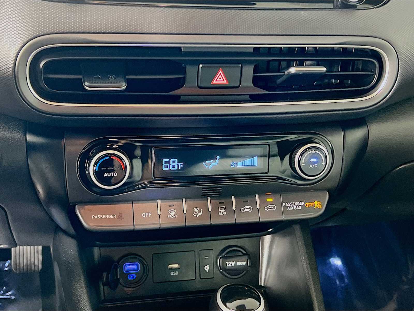 2022 Hyundai Kona Limited - Photo 16