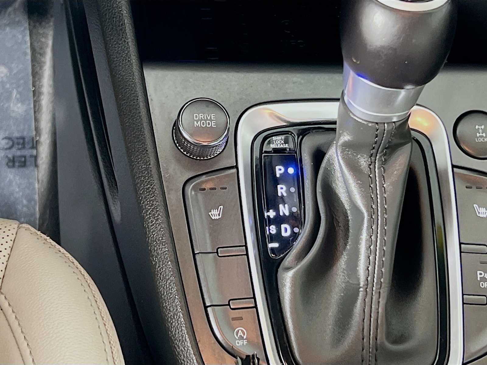 2022 Hyundai Kona Limited - Photo 21