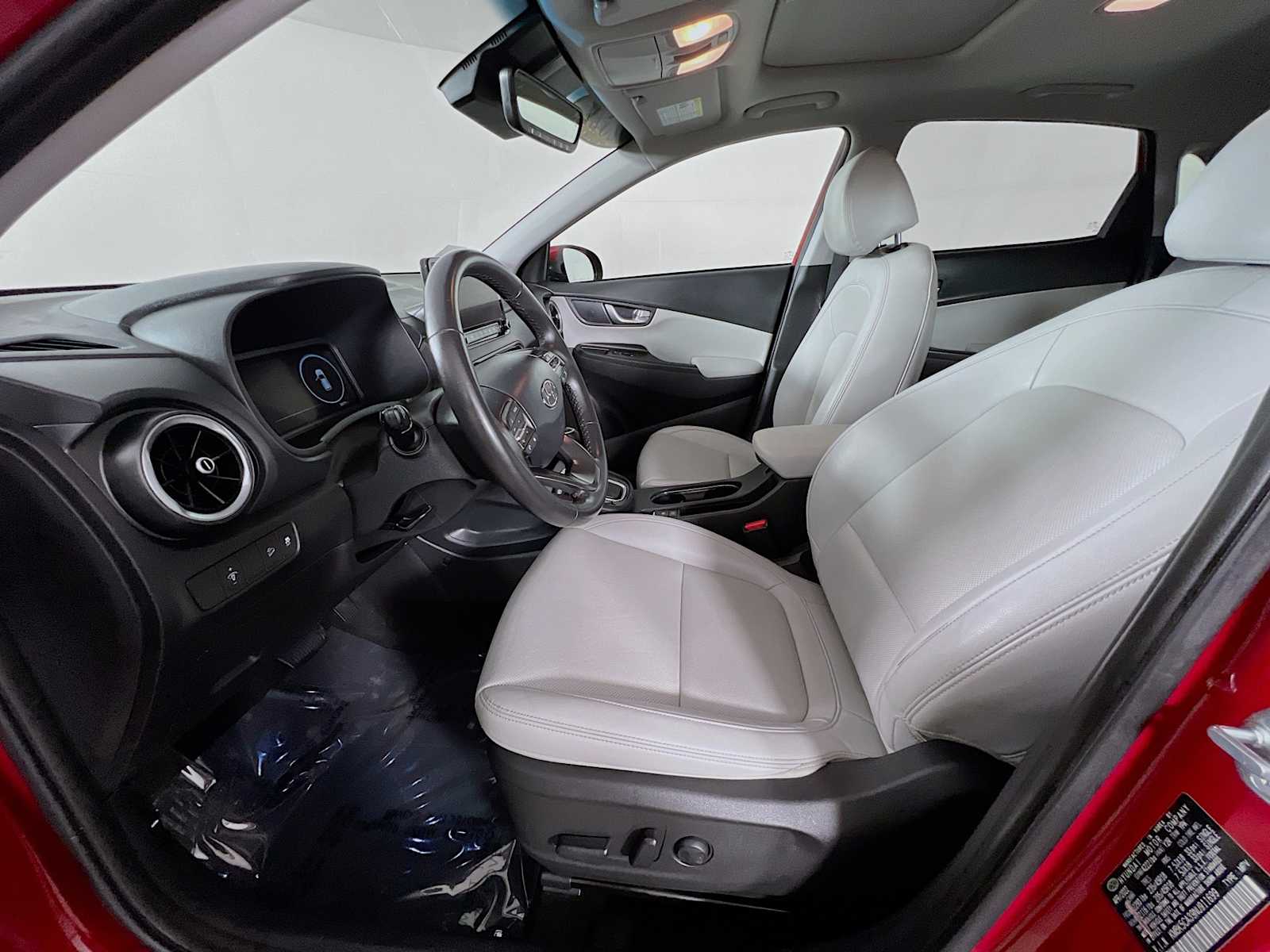 2022 Hyundai Kona Limited - Photo 22