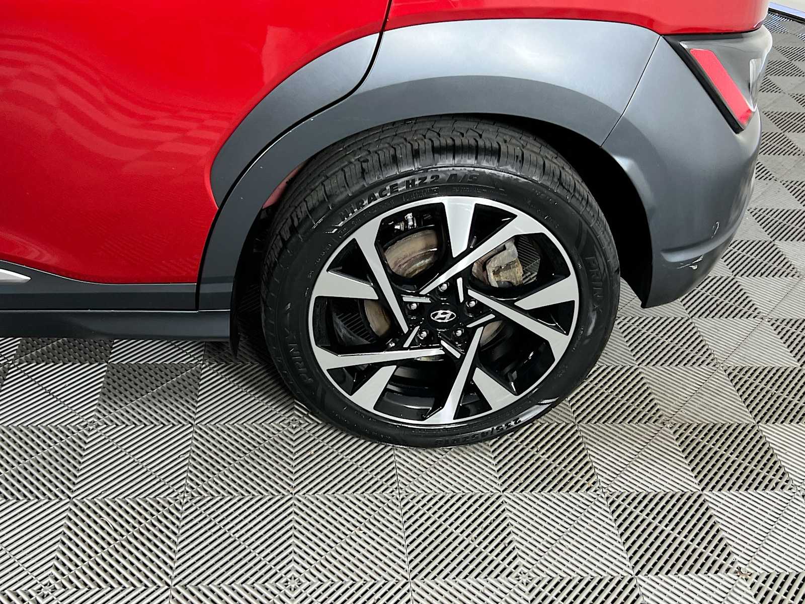 2022 Hyundai Kona Limited - Photo 32