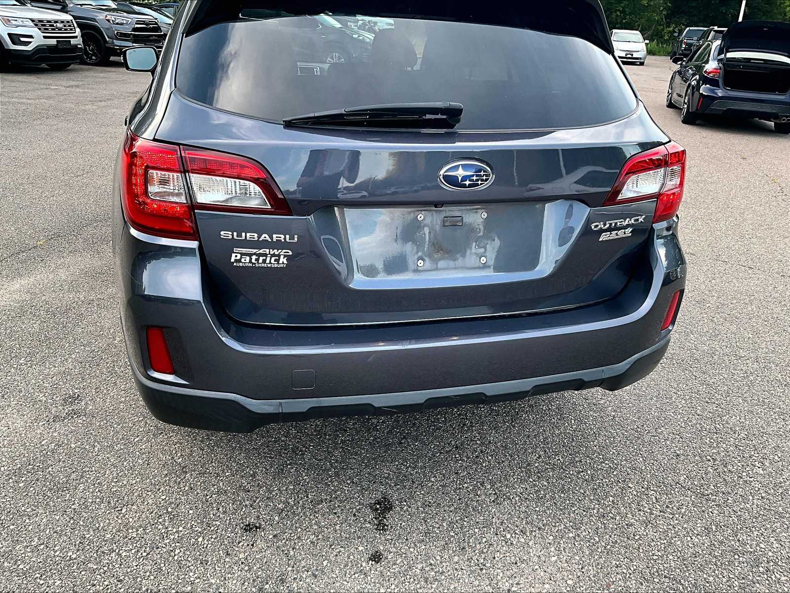 2016 Subaru Outback 2.5i Limited - Photo 7