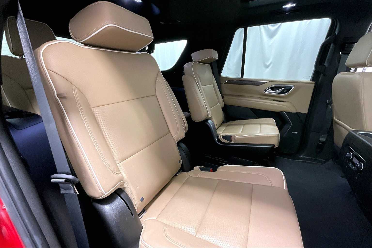 2021 Chevrolet Tahoe Premier - Photo 16