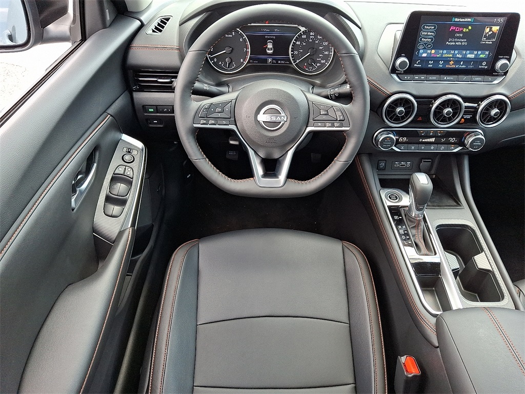 2025 Nissan Sentra SR - Photo 7