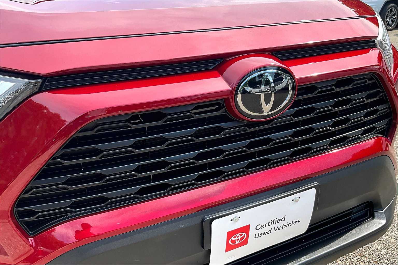 2022 Toyota RAV4 XLE - Photo 32