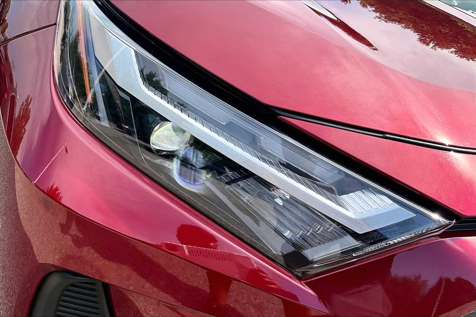 2022 Toyota RAV4 XLE - Photo 33