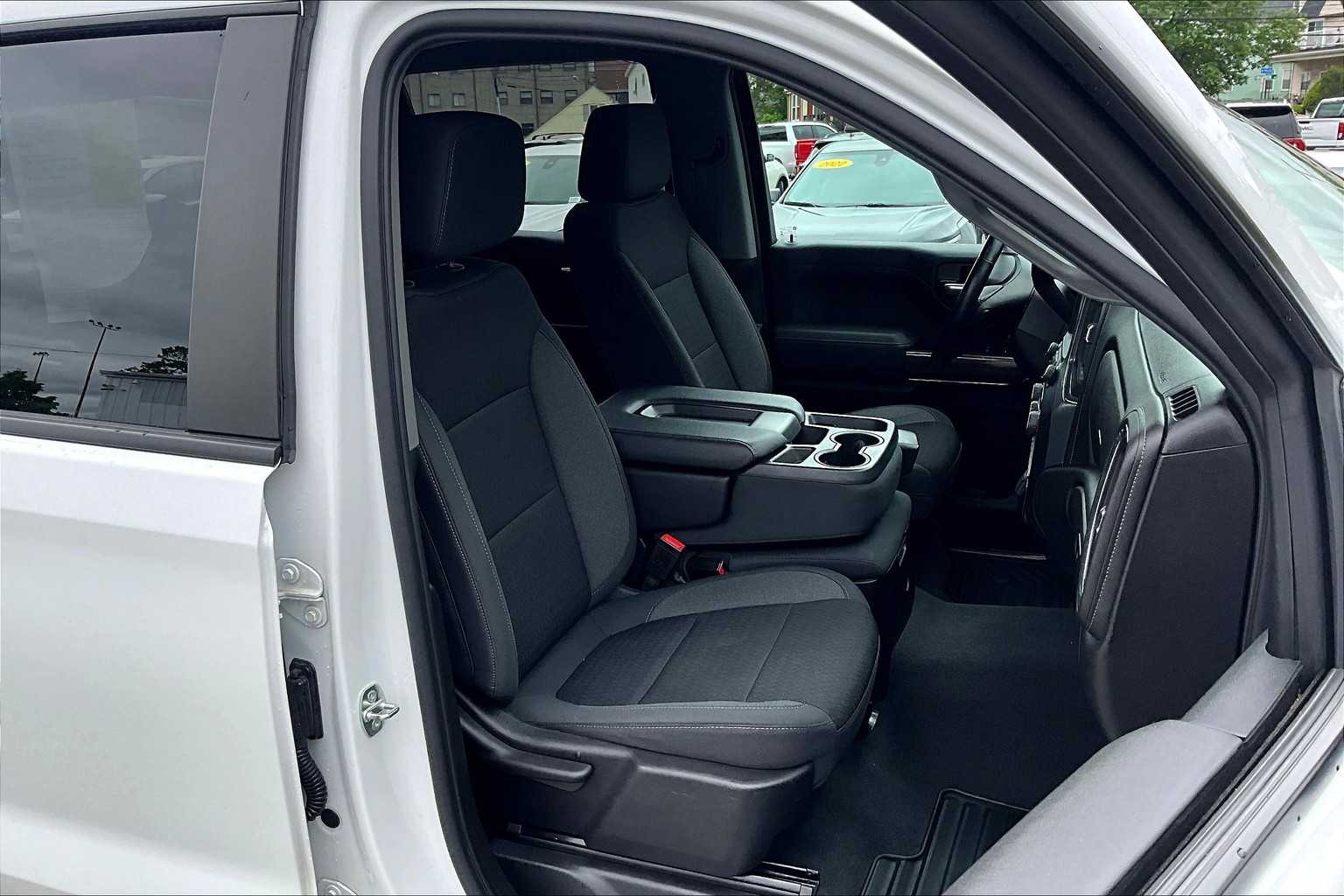 2021 Chevrolet Silverado 1500 RST - Photo 11
