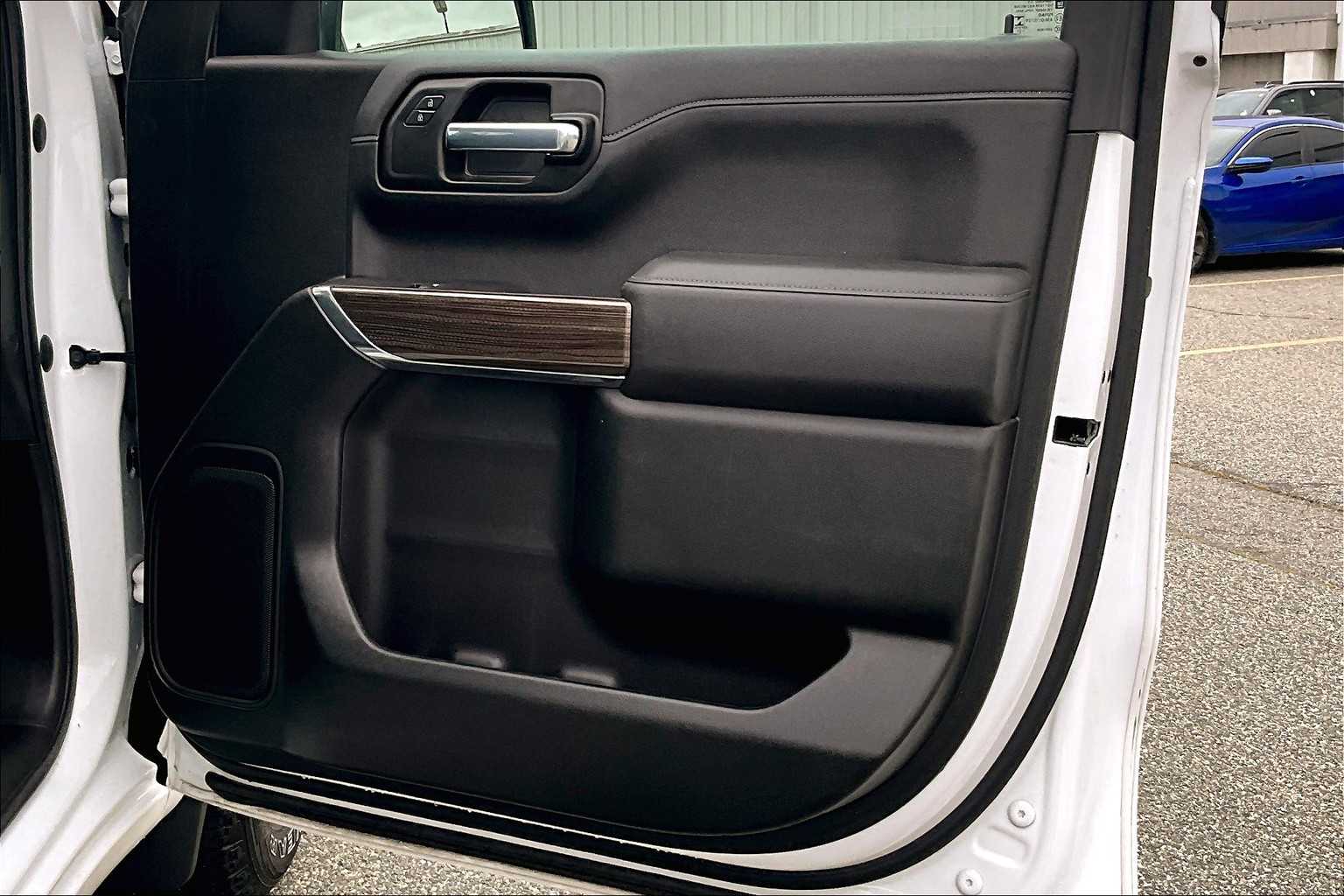 2021 Chevrolet Silverado 1500 RST - Photo 12