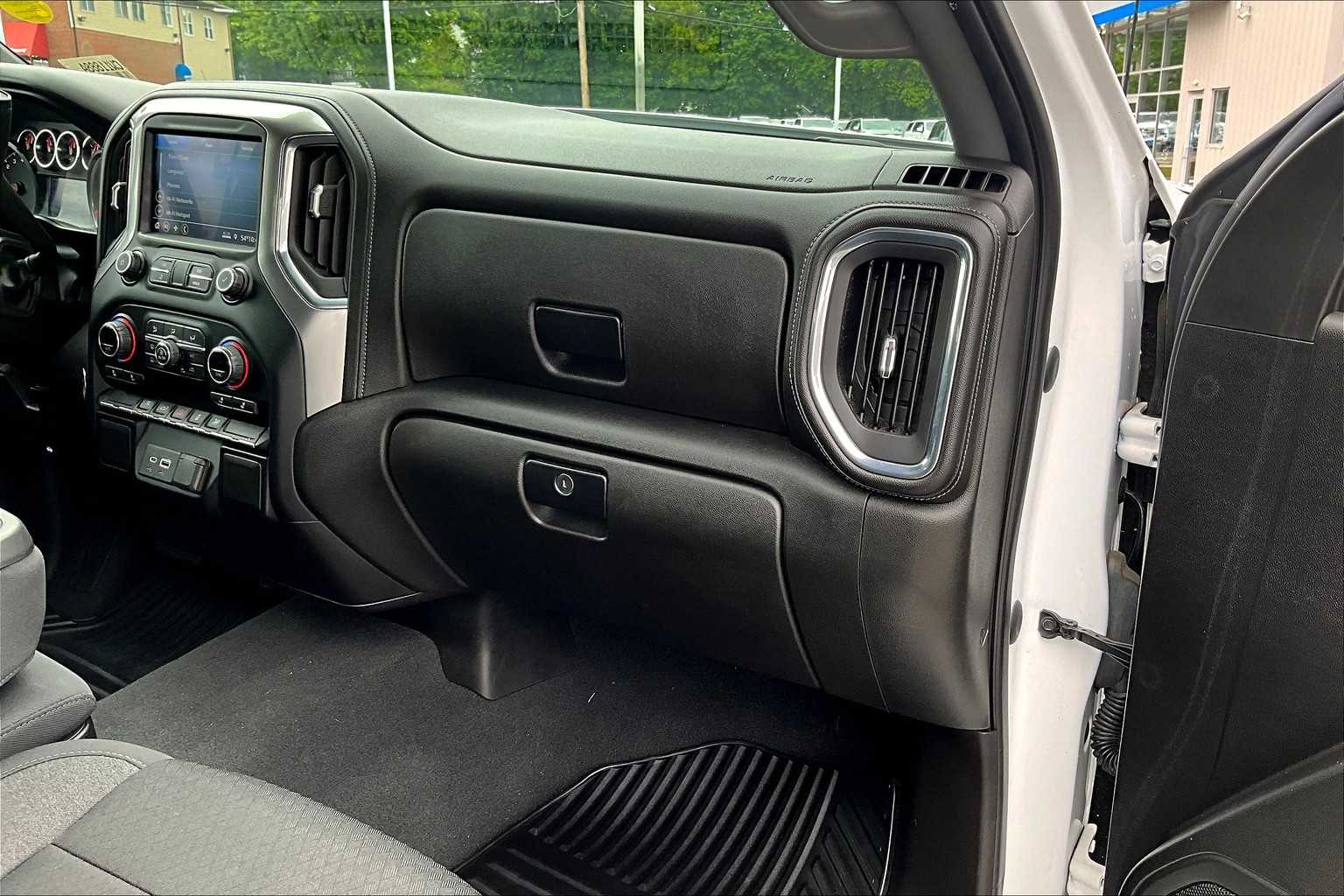 2021 Chevrolet Silverado 1500 RST - Photo 13