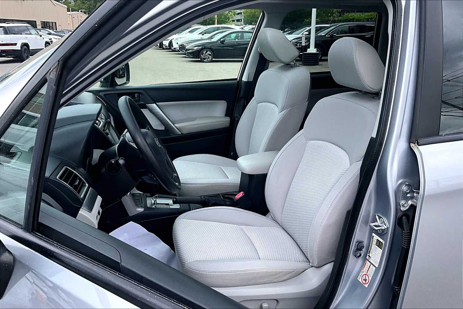2016 Subaru Forester 2.5i Premium - Photo 10