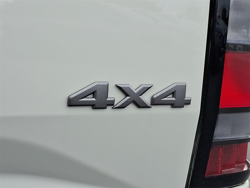 2026 Nissan Frontier S - Photo 20