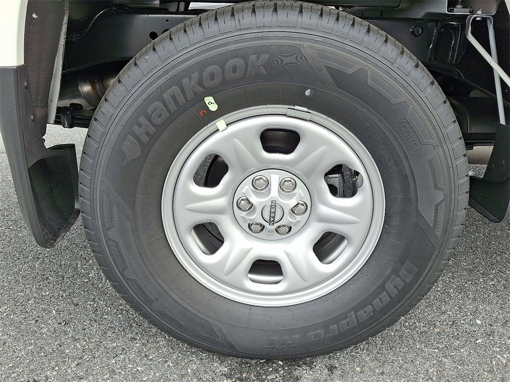 2026 Nissan Frontier S - Photo 5