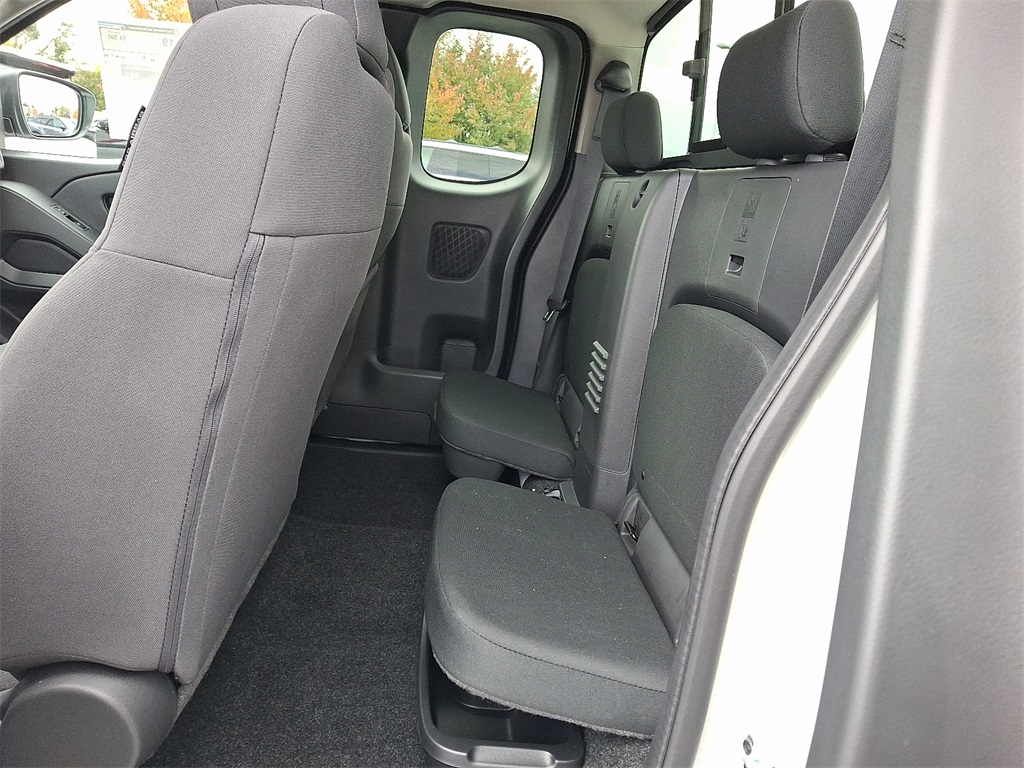 2026 Nissan Frontier S - Photo 6