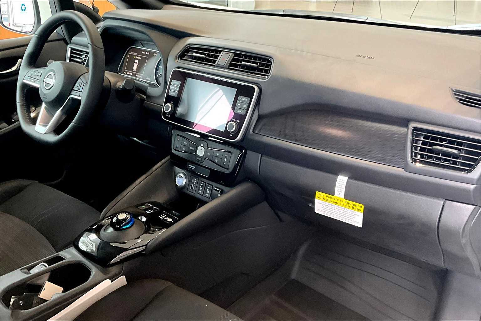 2024 Nissan LEAF SV PLUS - Photo 6