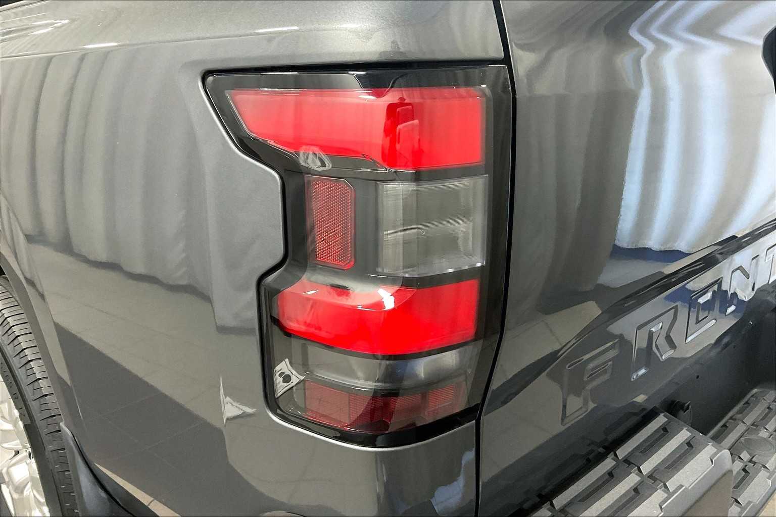 2023 Nissan Frontier SV - Photo 34