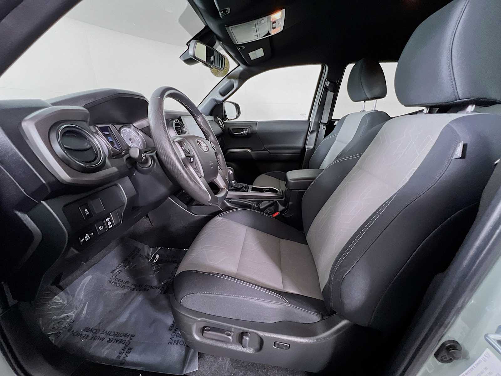 2022 Toyota Tacoma TRD Sport - Photo 20