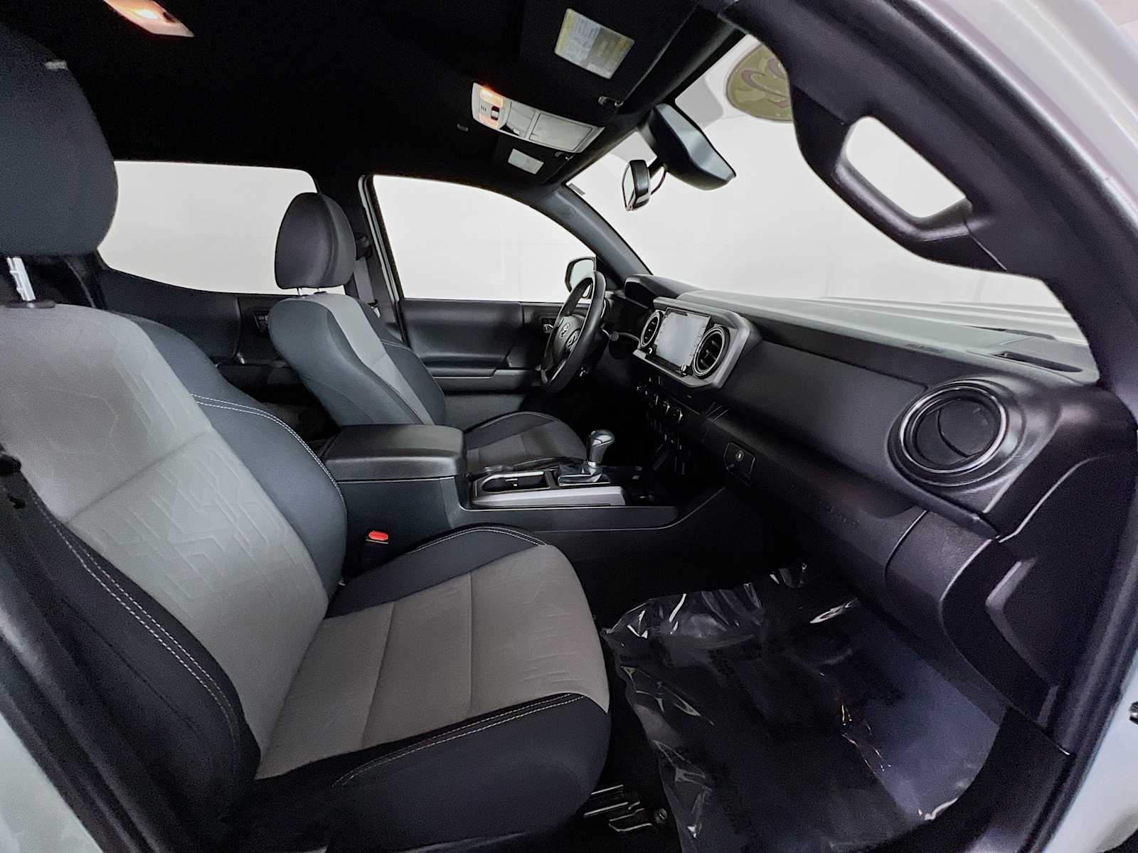2022 Toyota Tacoma TRD Sport - Photo 26