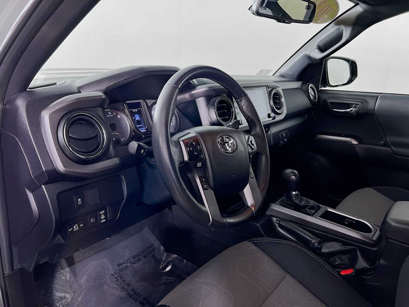 2022 Toyota Tacoma TRD Sport - Photo 9