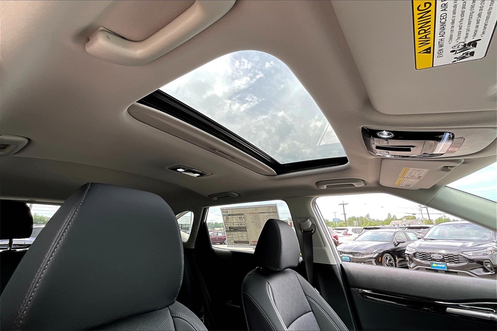 2025 Kia Seltos EX - Photo 18
