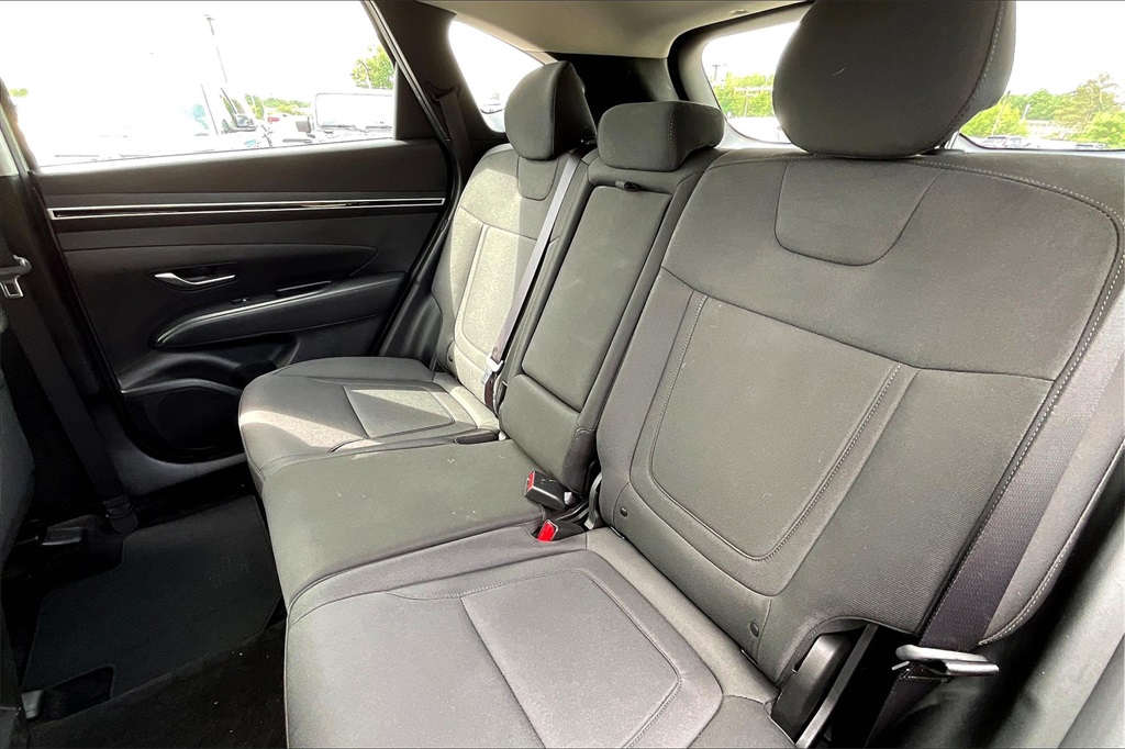 2024 Hyundai Tucson SE - Photo 14