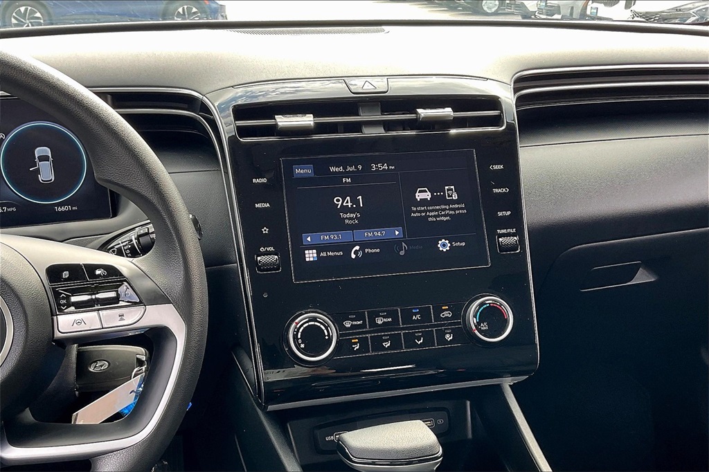 2024 Hyundai Tucson SE - Photo 17