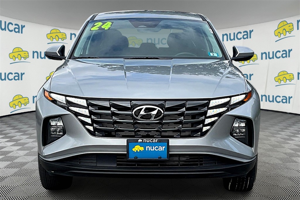 2024 Hyundai Tucson SE - Photo 2