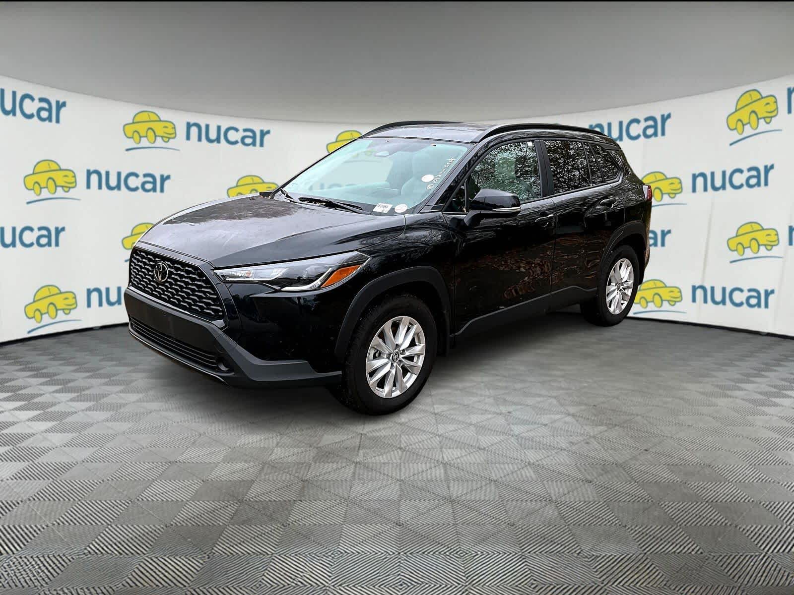 2025 Toyota Corolla Cross LE - Photo 2