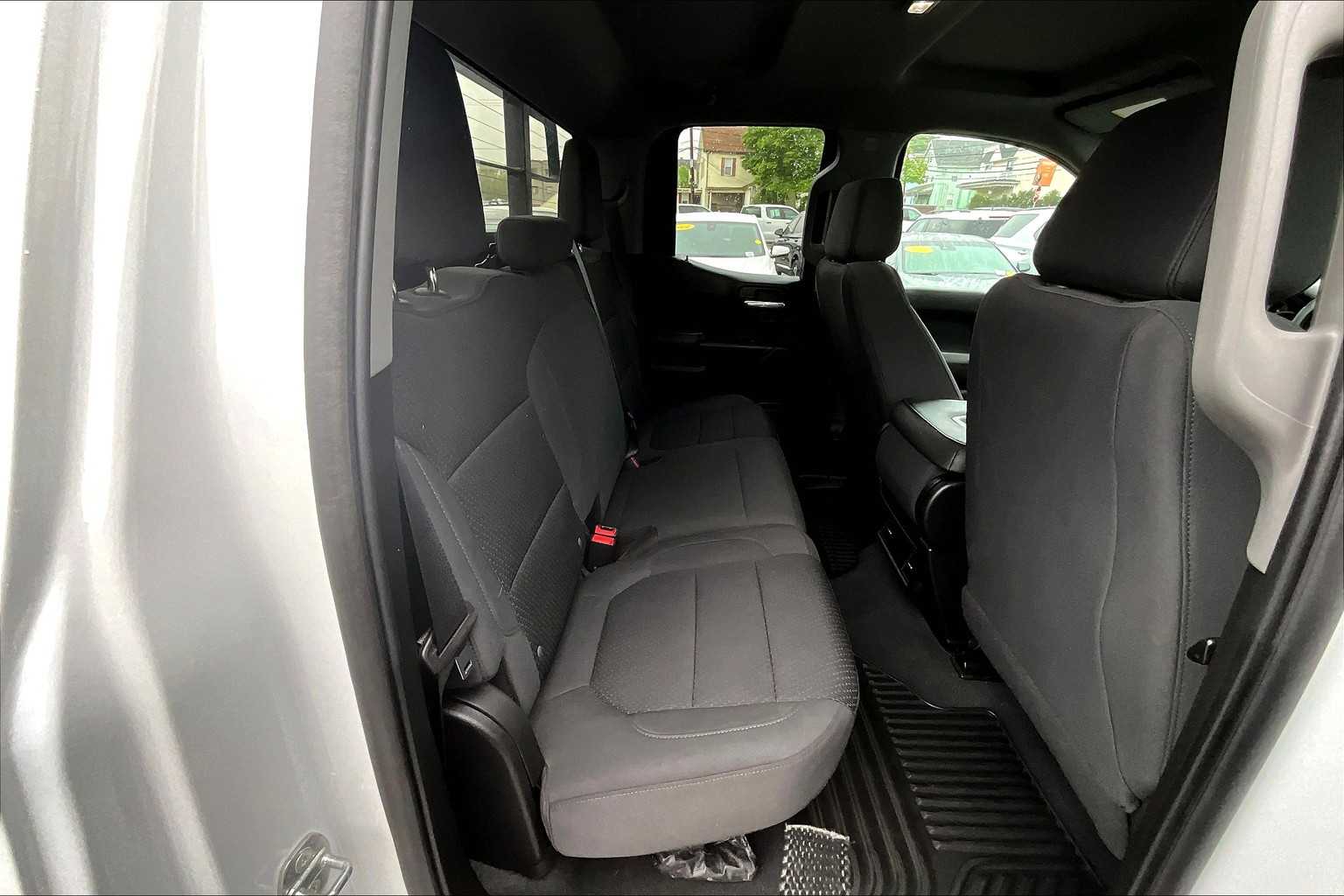 2021 Chevrolet Silverado 1500 Custom - Photo 16