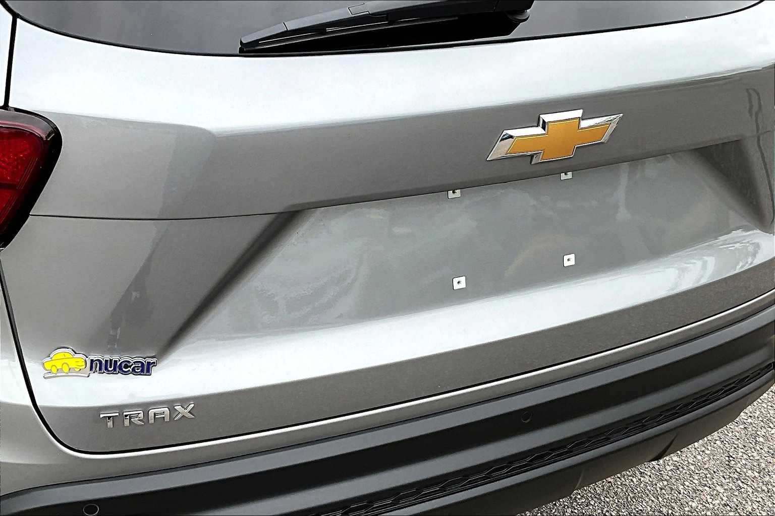 2024 Chevrolet Trax LS - Photo 26