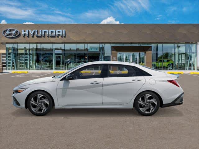 2025 Hyundai Elantra SEL Sport - Photo 3