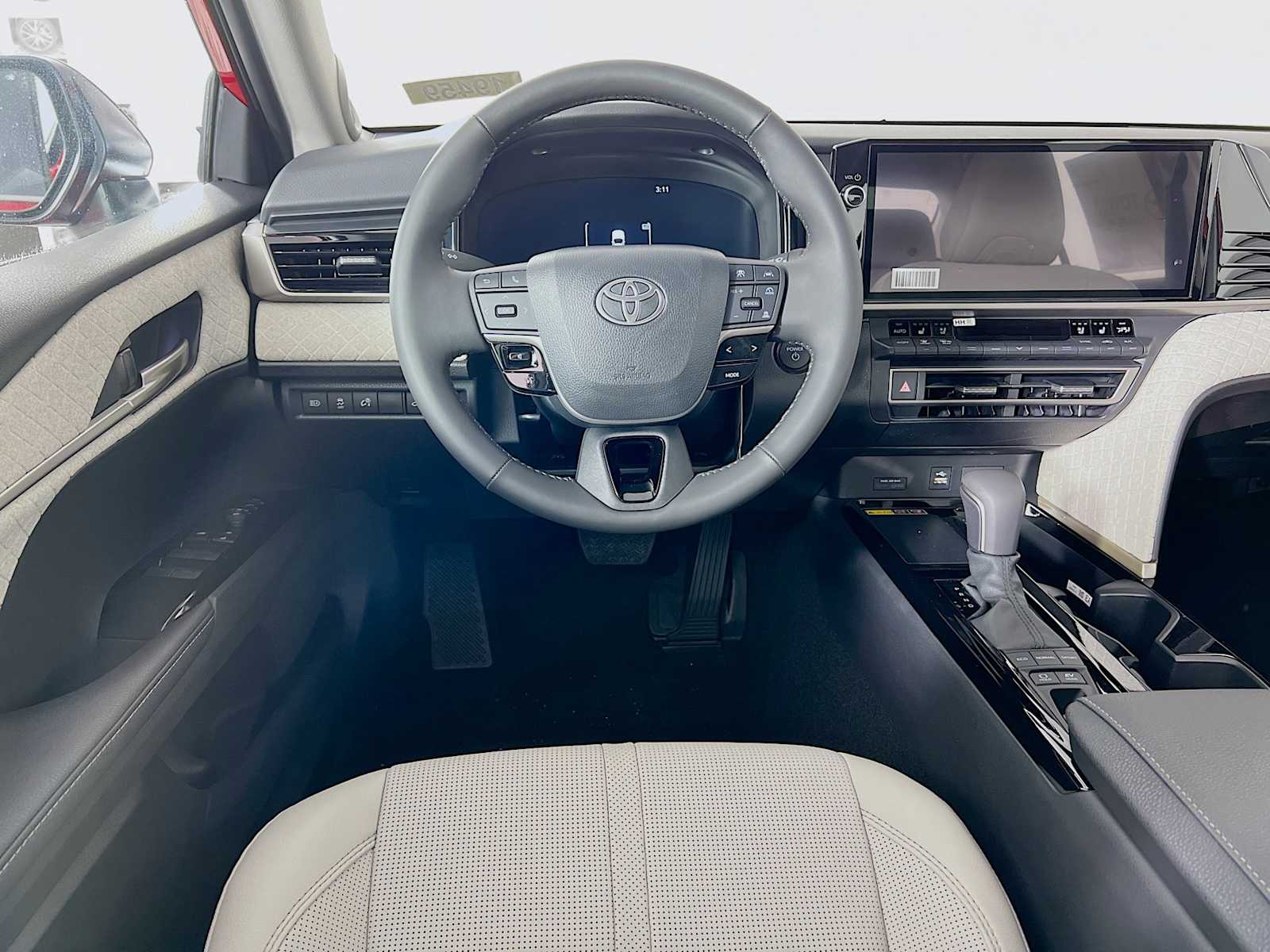 2025 Toyota Camry XLE - Photo 15