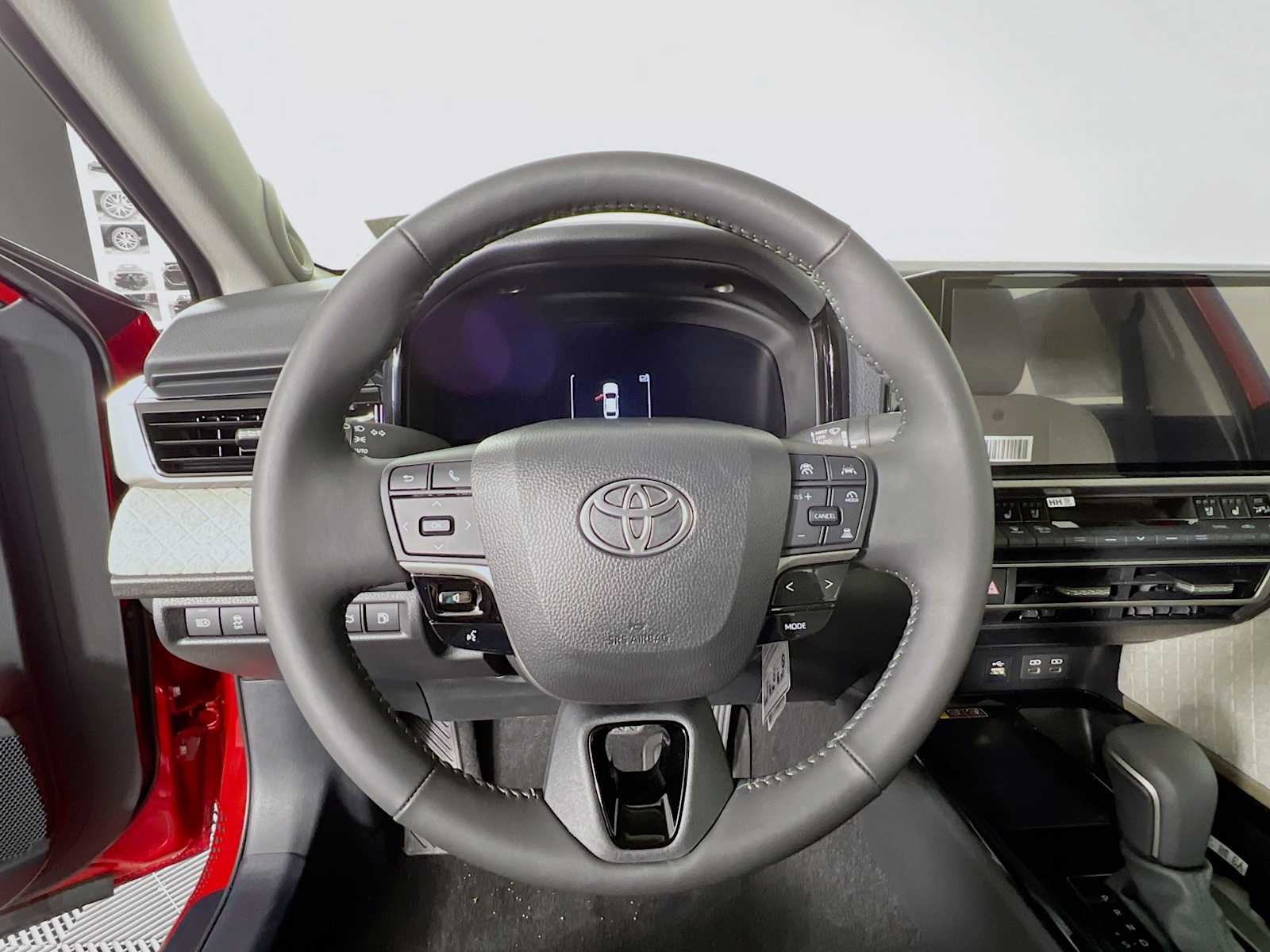 2025 Toyota Camry XLE - Photo 7