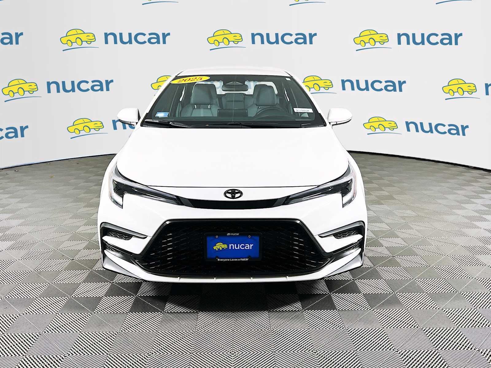 2025 Toyota Corolla SE - Photo 2