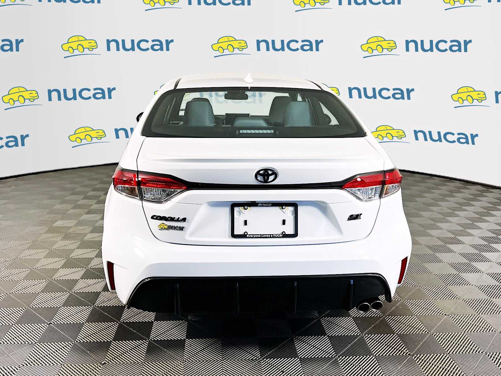 2025 Toyota Corolla SE - Photo 6