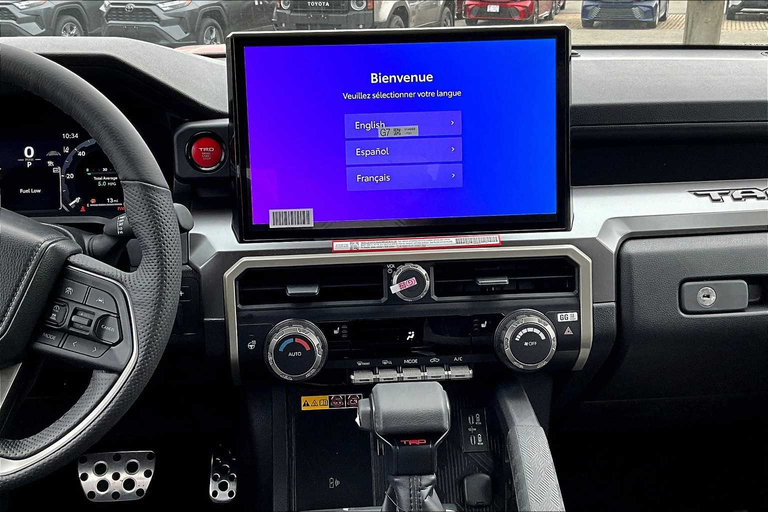 2025 Toyota Tacoma TRD Sport - Photo 13