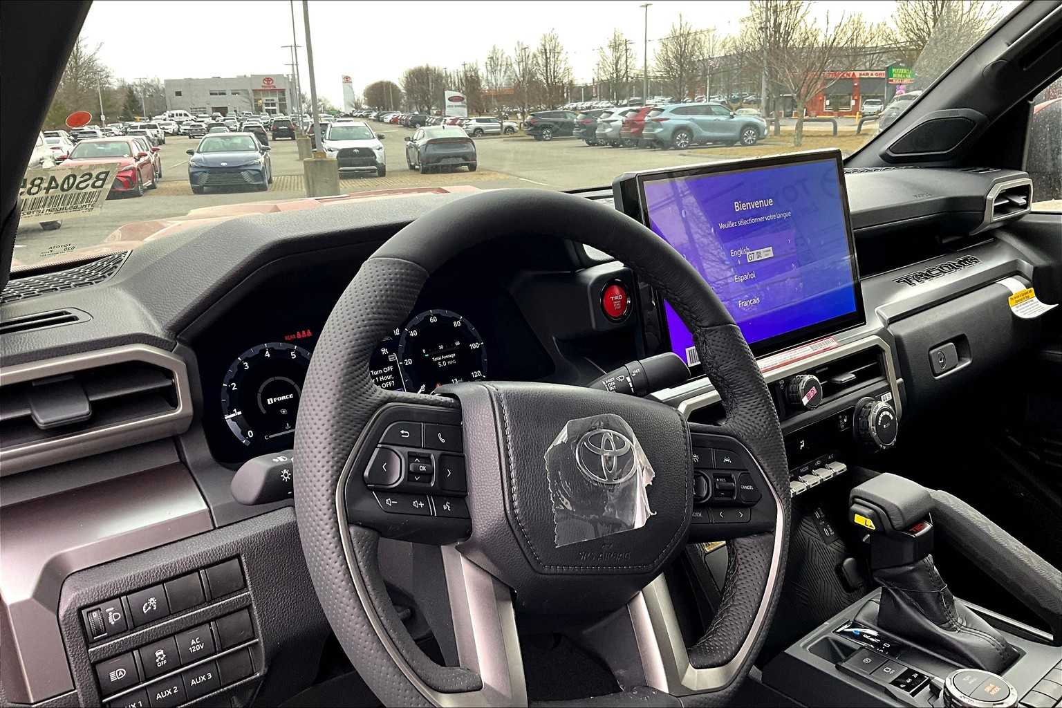 2025 Toyota Tacoma TRD Sport - Photo 9