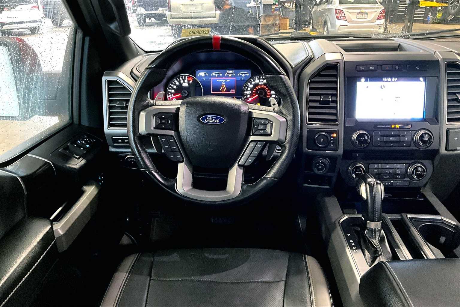 2017 Ford F-150 Raptor - Photo 17