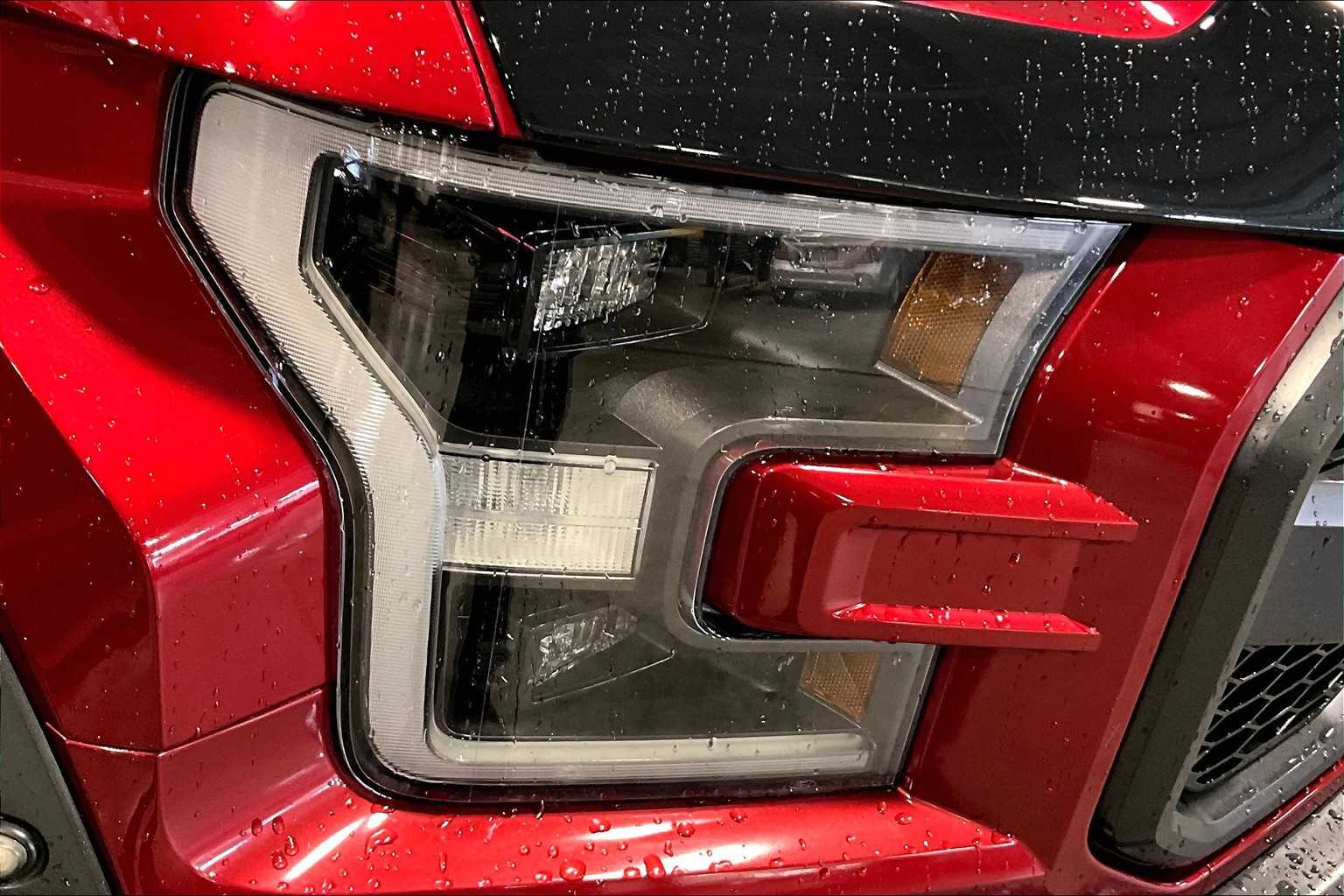 2017 Ford F-150 Raptor - Photo 34