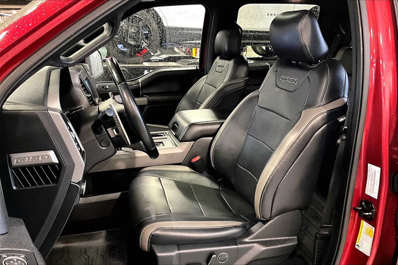 2017 Ford F-150 Raptor - Photo 10