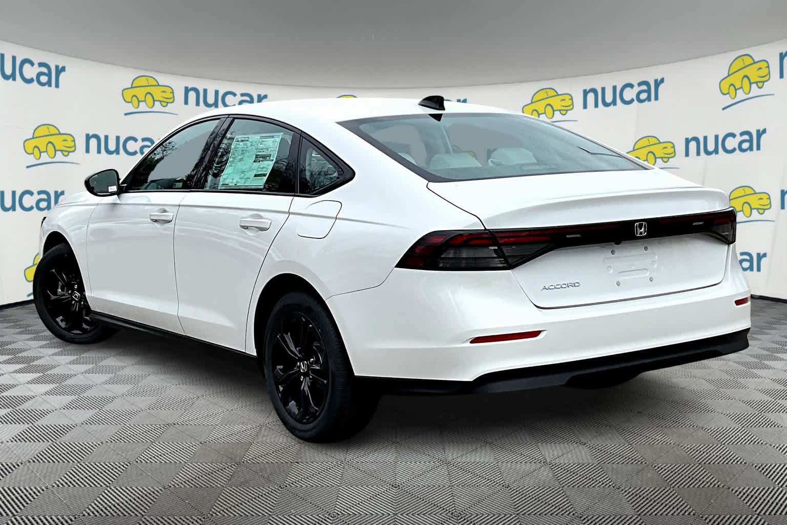 2025 Honda Accord SE - Photo 5