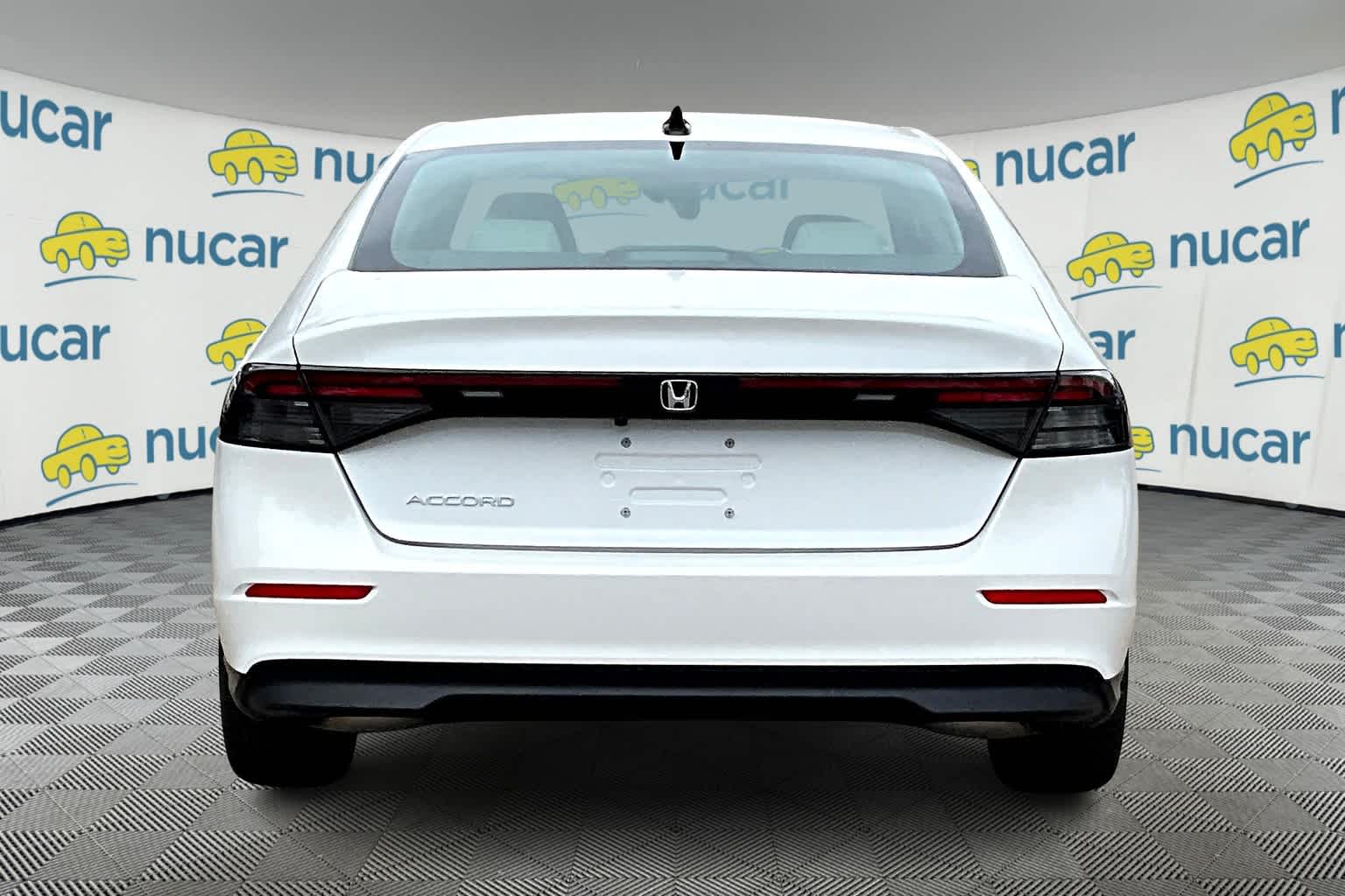 2025 Honda Accord SE - Photo 6