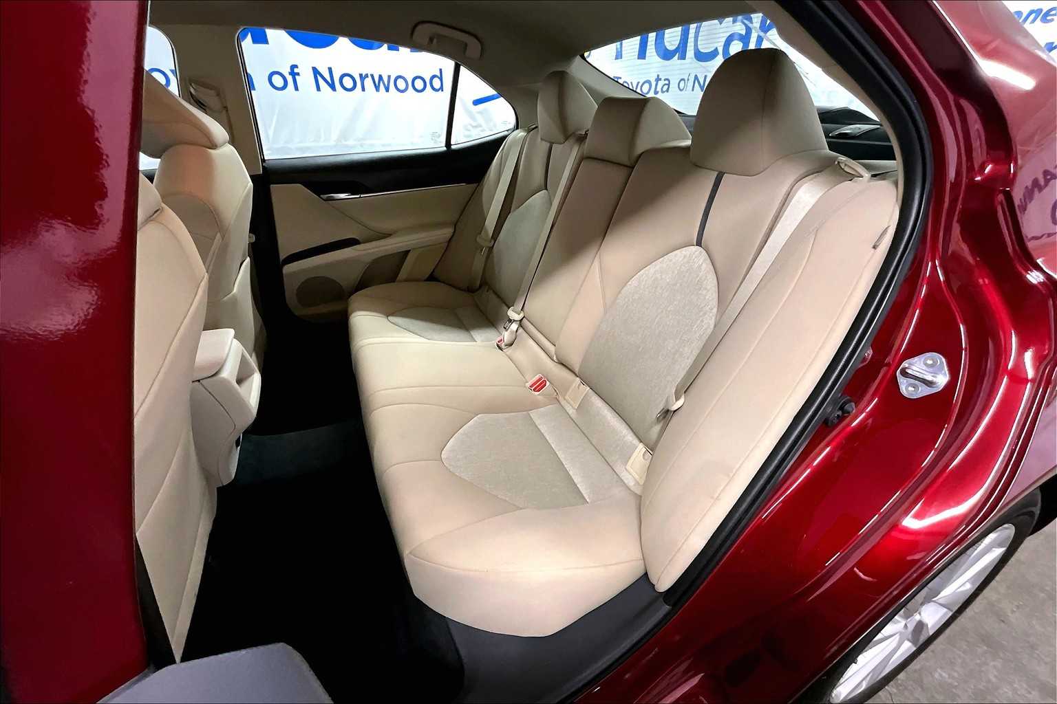 2022 Toyota Camry LE - Photo 15